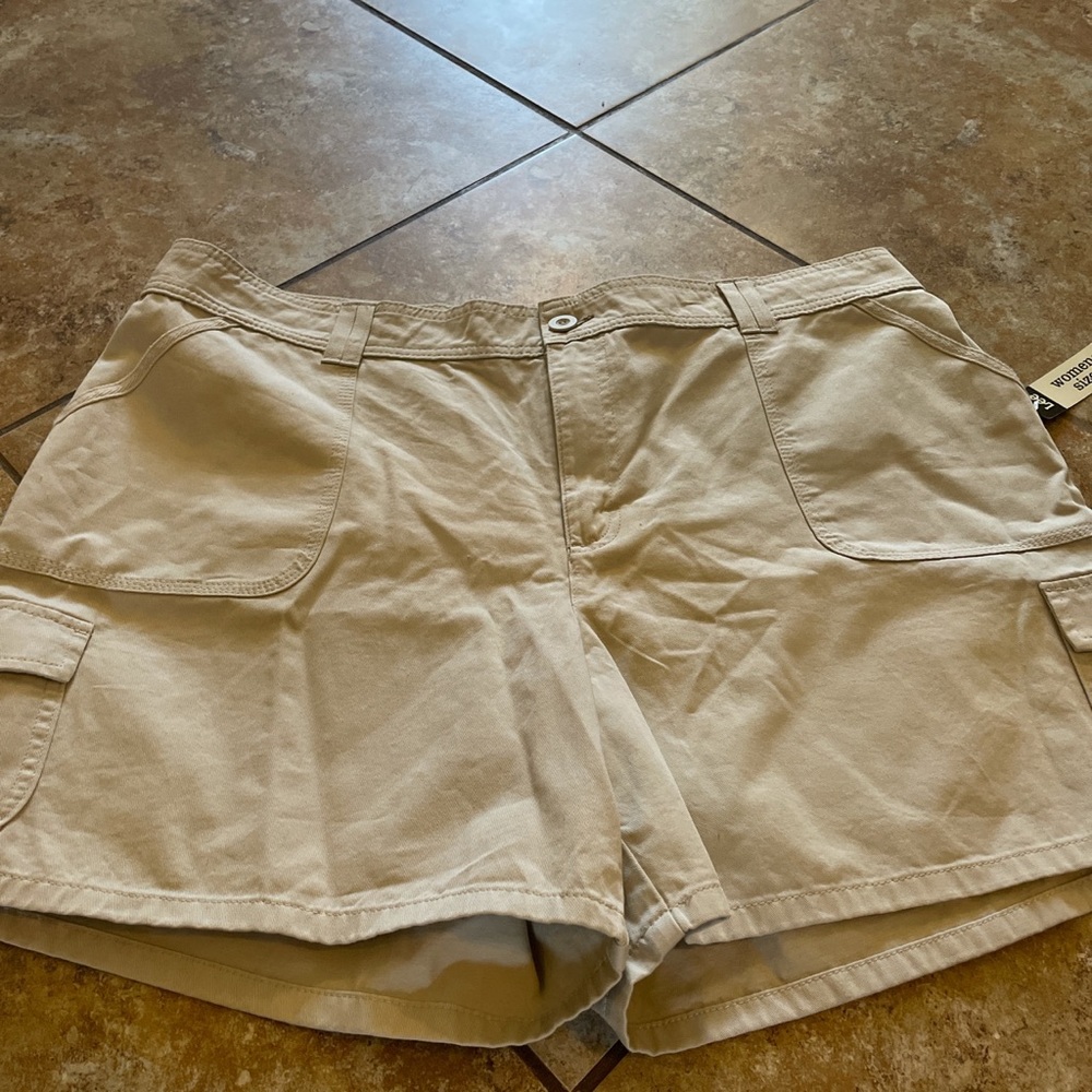 Women’s cargo short